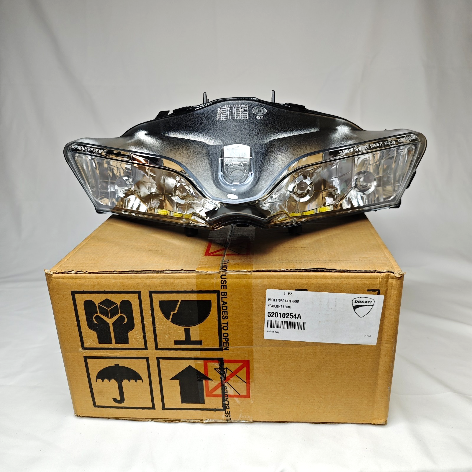 [New] Ducati Genuine Headlight Lamp Panigale 1199 899 2012-2015 52010254A
