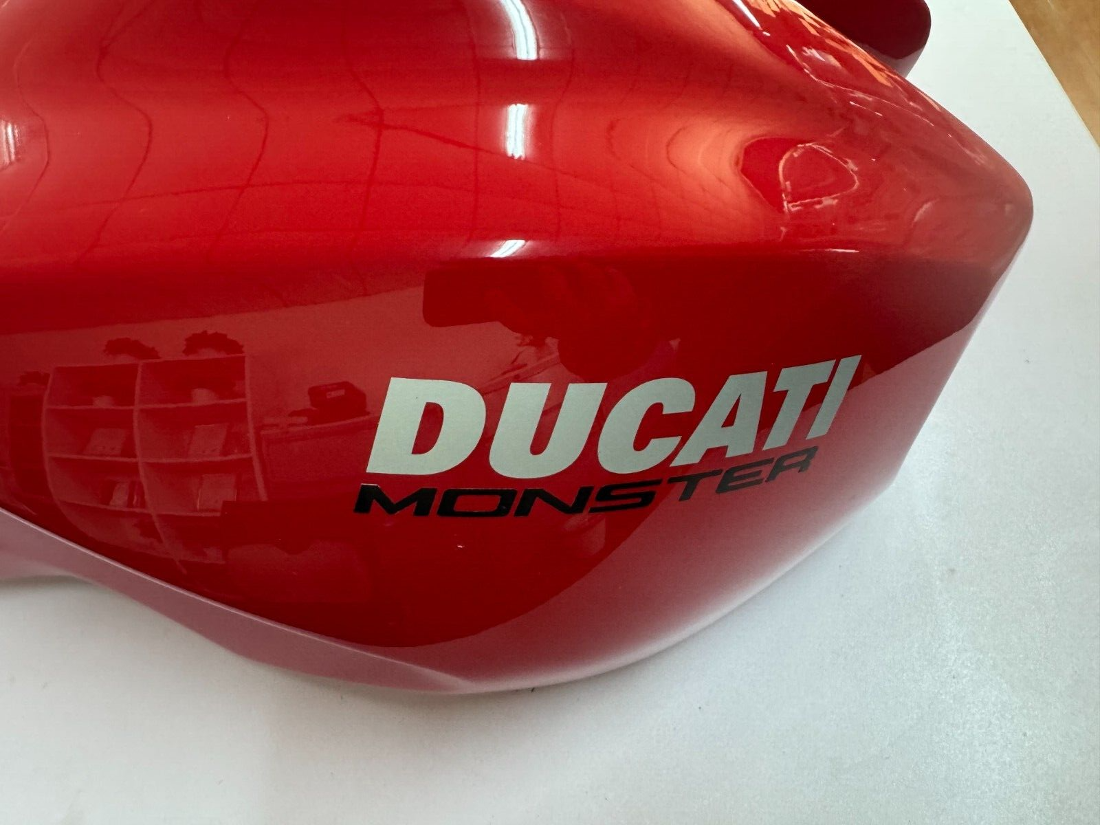 [NEW] Genuine Ducati Monster 659/797 FUEL TANK 1413 RED STONER SKH/VP 58612571AA