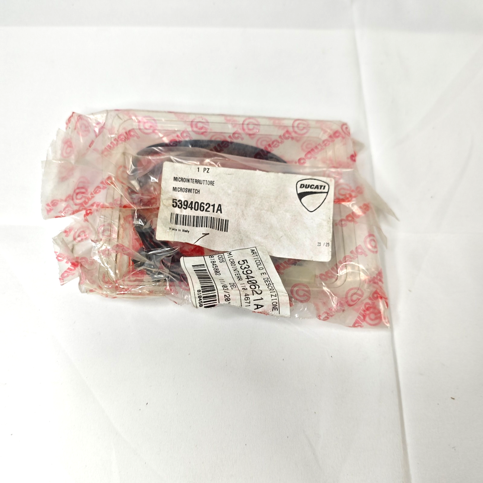 NEW DUCATI DIAVEL FRONT BRAKE LIGHT MICROSWITCH 110.4671.42 BREMBO 53940621A